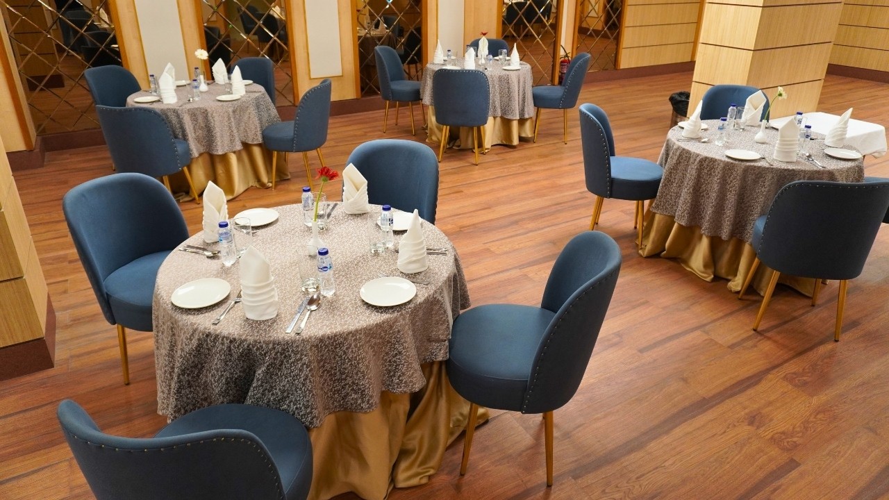 Social and family occasion banquet